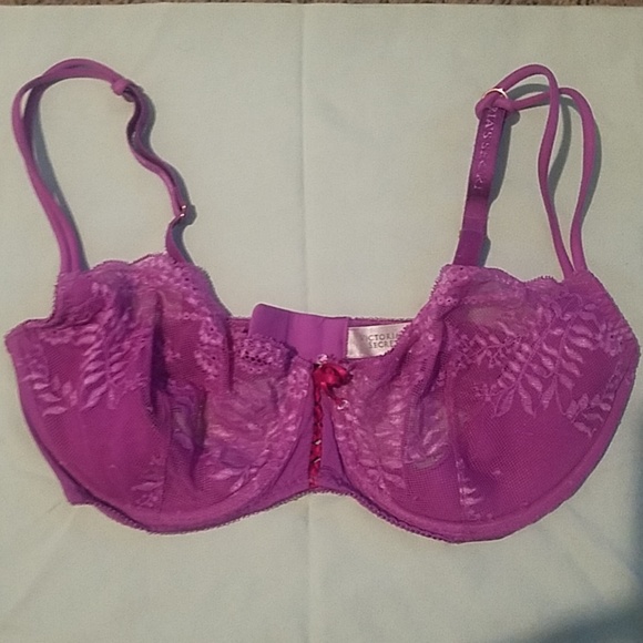 Victoria Secrets - Picture 2 of 5